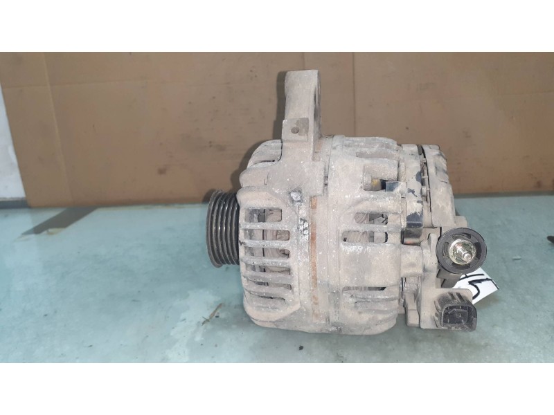 Recambio de alternador para toyota corolla (e11) 1.4 linea terra (5-ptas.) referencia OEM IAM 270600D020 BOSCH 80A