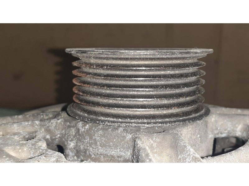 Recambio de alternador para toyota corolla (e11) 1.4 linea terra (5-ptas.) referencia OEM IAM 270600D020 BOSCH 80A