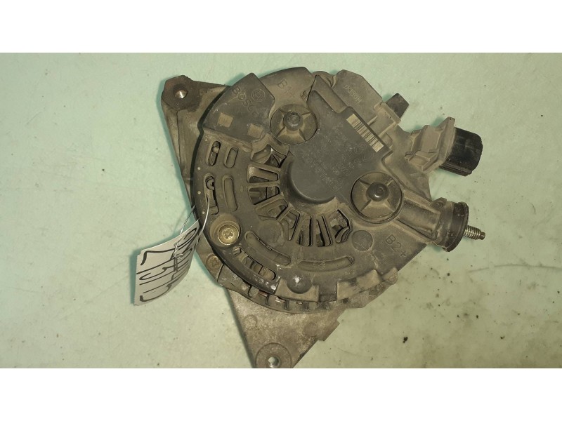 Recambio de alternador para toyota corolla (e11) 1.4 linea terra (5-ptas.) referencia OEM IAM 270600D020 BOSCH 80A