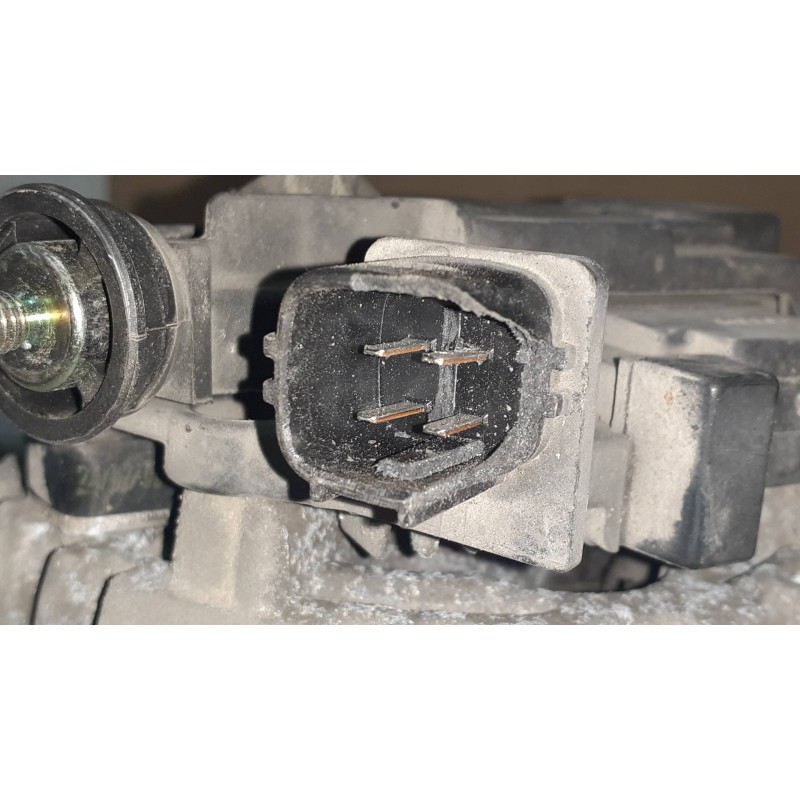 Recambio de alternador para toyota corolla (e11) 1.4 linea terra (5-ptas.) referencia OEM IAM 270600D020 BOSCH 80A