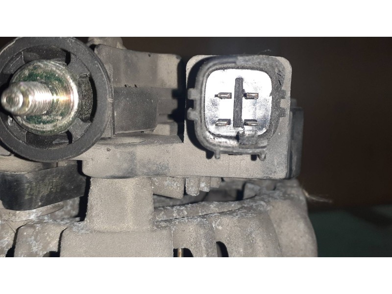 Recambio de alternador para toyota corolla (e11) 1.4 linea terra (5-ptas.) referencia OEM IAM 270600D020 BOSCH 80A