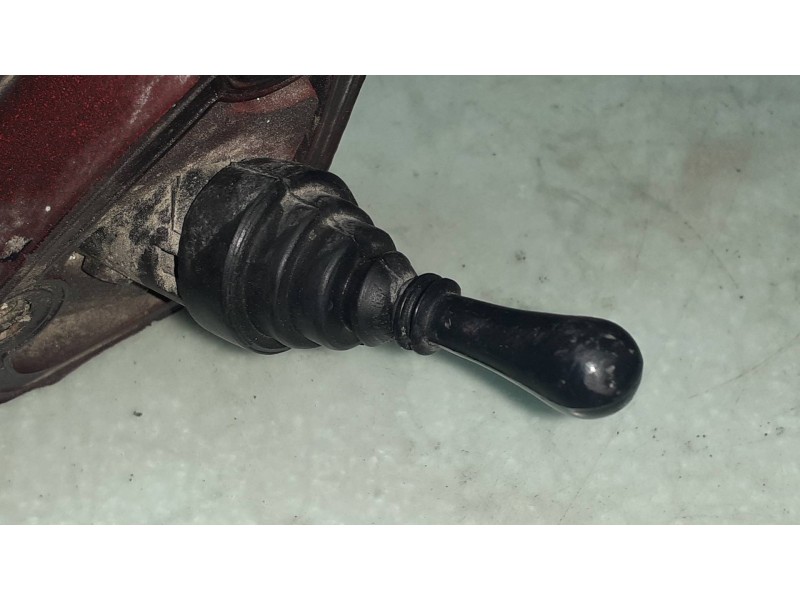 Recambio de retrovisor derecho para hyundai accent (x3) 1.3 gls automático referencia OEM IAM E4022063 022063 MANUAL