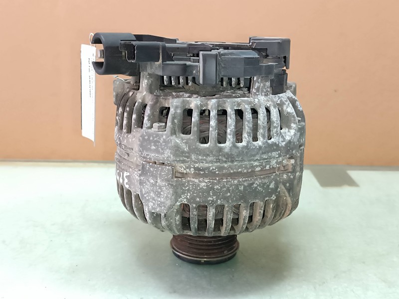 Recambio de alternador para citroen c4 berlina collection referencia OEM IAM 9646321880 BOSCH CL15