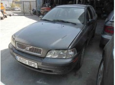 volvo v40 familiar del año 2001 2