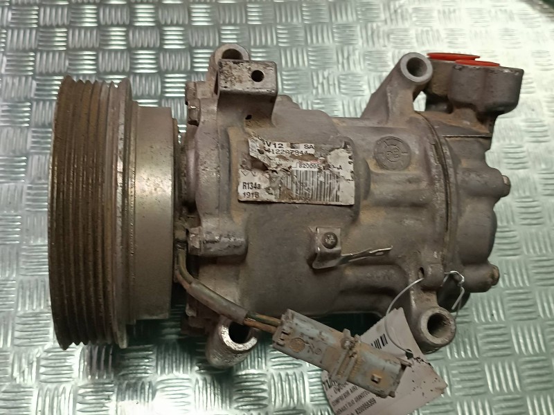 Recambio de compresor aire acondicionado para renault clio grandtour authentique referencia OEM IAM 8200953359 SD6V12 SANDEN