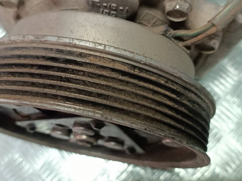 Recambio de compresor aire acondicionado para renault clio grandtour authentique referencia OEM IAM 8200953359 SD6V12 SANDEN