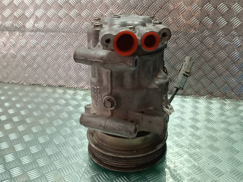 Recambio de compresor aire acondicionado para renault clio grandtour authentique referencia OEM IAM 8200953359 SD6V12 SANDEN