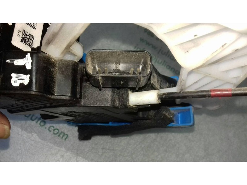 Recambio de cerradura puerta trasera derecha para kia cee´d drive referencia OEM IAM 81420A2100  4 PINES