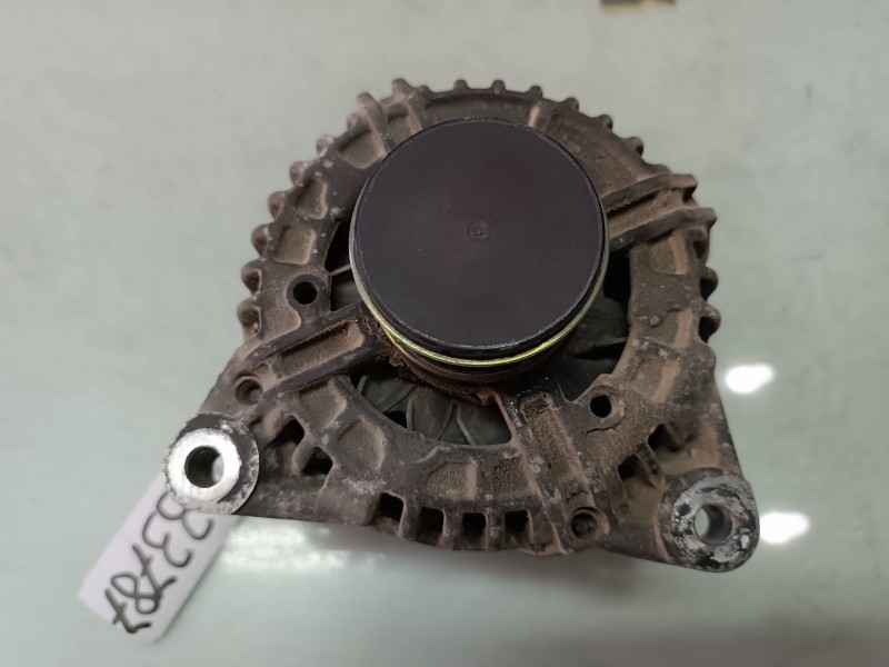 Recambio de alternador para citroen c4 berlina collection referencia OEM IAM 9646321880 BOSCH CL15