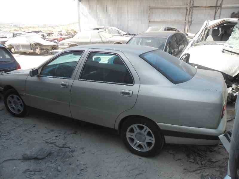 lancia kappa berlina del año 1998