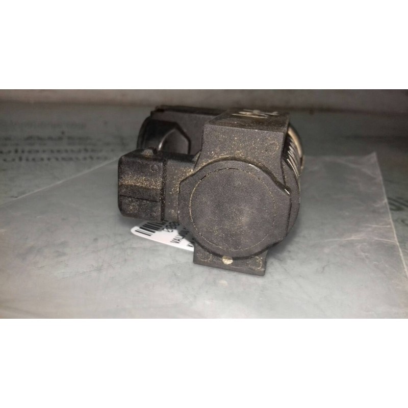 Recambio de valvula aire adicional para kia sportage lx referencia OEM IAM 70027200  2 PINES