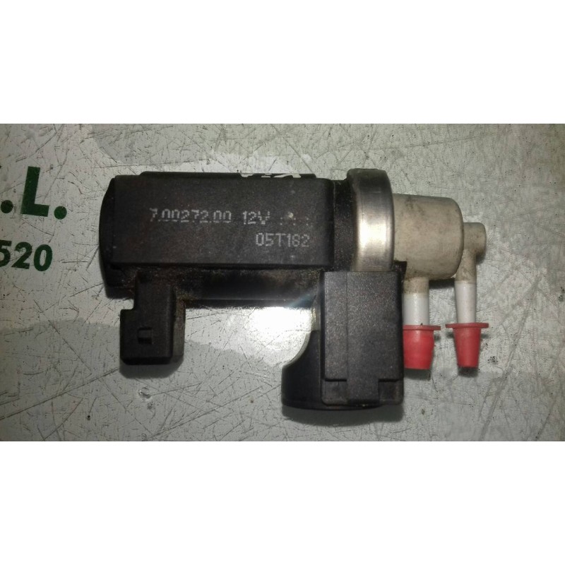 Recambio de valvula aire adicional para kia sportage lx referencia OEM IAM 70027200  2 PINES