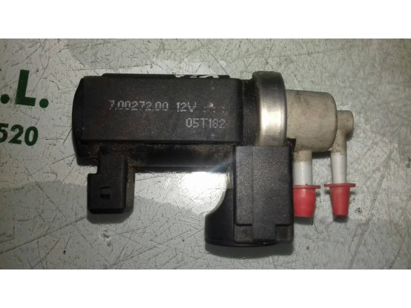 Recambio de valvula aire adicional para kia sportage lx referencia OEM IAM 70027200  2 PINES