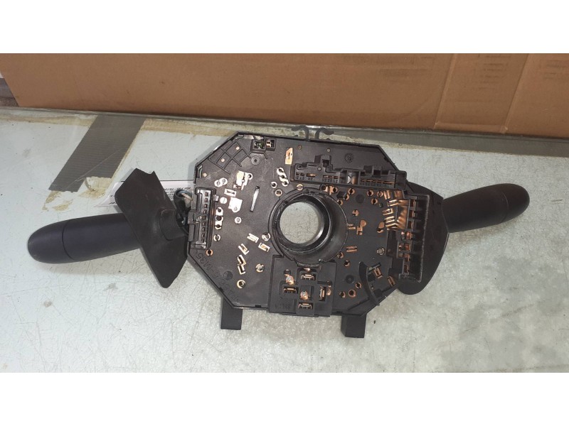 Recambio de mando luces para alfa romeo 156 1.6 16v t.spark distinctive referencia OEM IAM 7573490 719075 B883