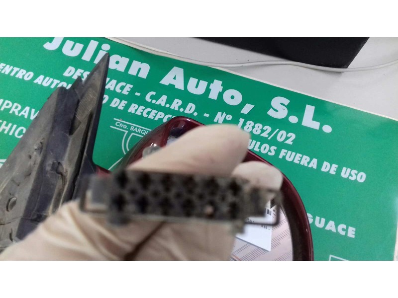 Recambio de retrovisor derecho para volkswagen passat berlina (3b2) referencia OEM IAM   ELECTRICO