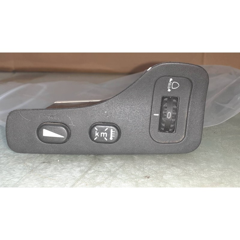 Recambio de mando luces para alfa romeo 156 1.6 16v t.spark distinctive referencia OEM IAM 156016309  CONECTOR 6 PINES