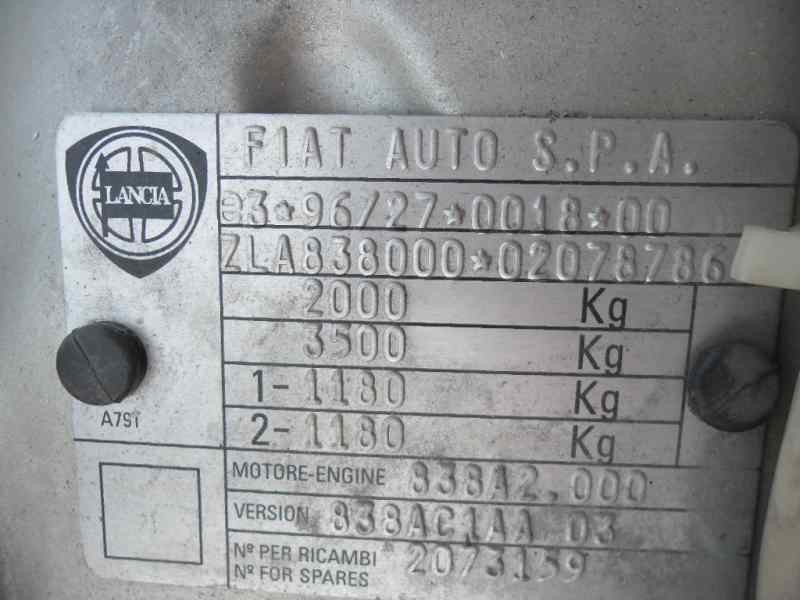 lancia kappa berlina del año 1998