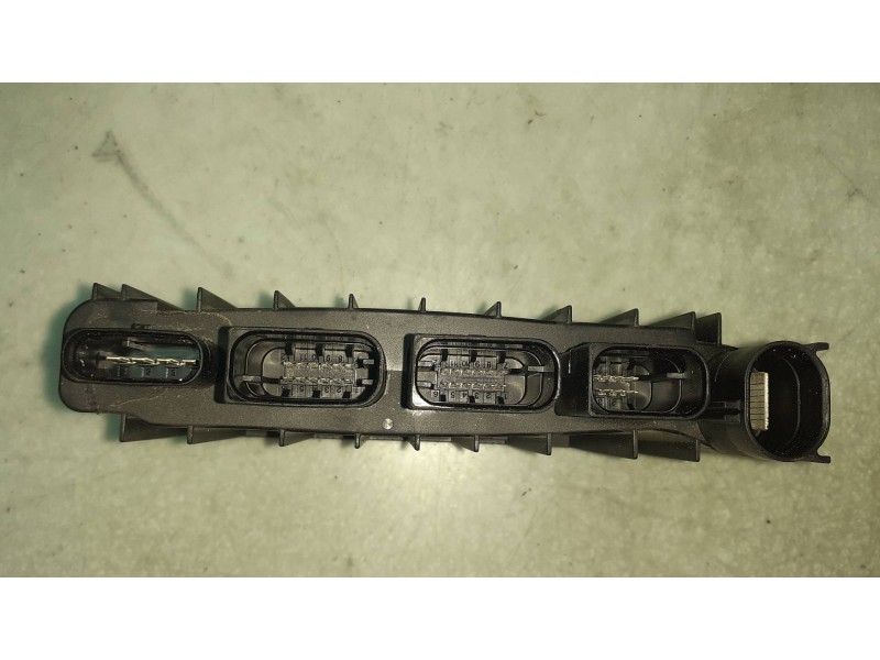 Recambio de modulo confort para bmw serie 1 lim. (f40) 118i referencia OEM IAM PD864276101 P00156350 LEONI