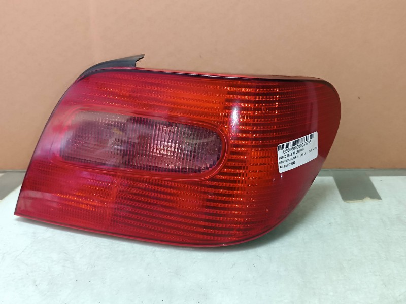 Recambio de piloto trasero derecho para citroen xsara berlina 1.9 d sx referencia OEM IAM 2534D  