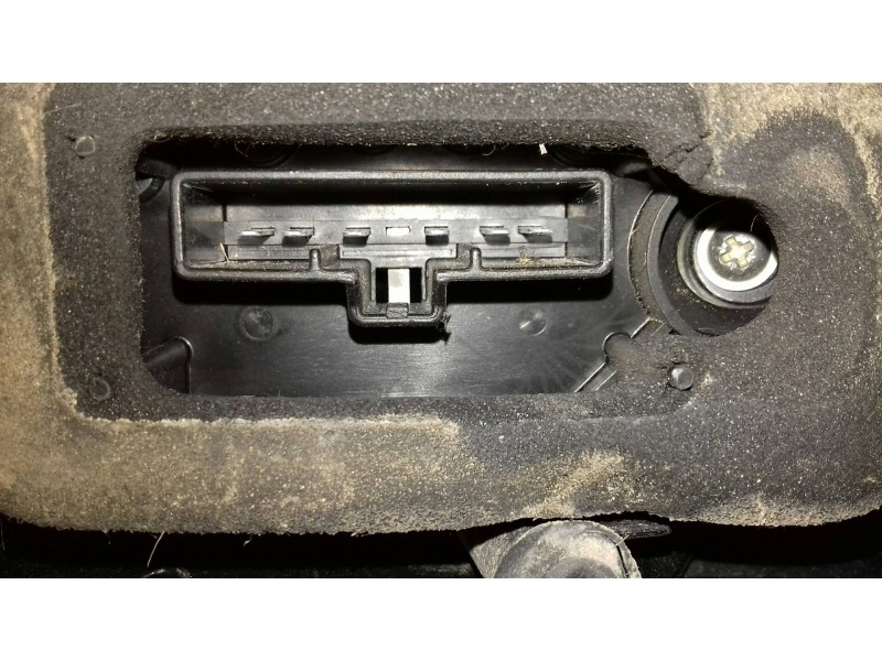 Recambio de piloto trasero izquierdo para ford c-max (cb3) trend referencia OEM IAM 3M5113N411AA  