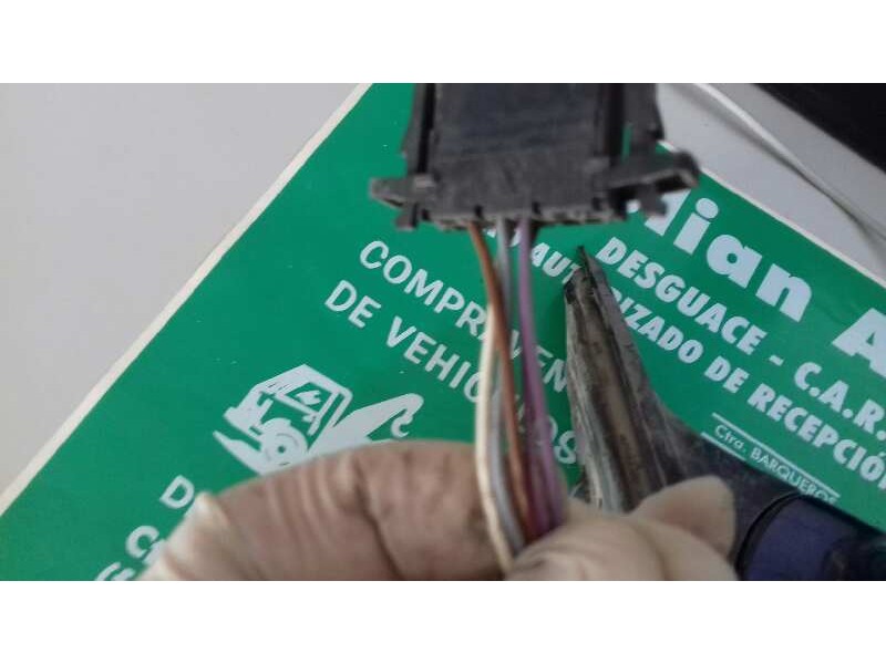 Recambio de retrovisor derecho para volkswagen passat berlina (3b3) referencia OEM IAM   ELECTRICO