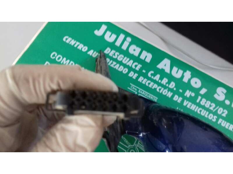 Recambio de retrovisor derecho para volkswagen passat berlina (3b3) referencia OEM IAM   ELECTRICO