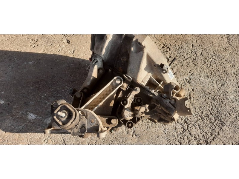 Recambio de caja cambios para renault megane ii berlina 3p extreme referencia OEM IAM JR5108  5 VELOCIDADES
