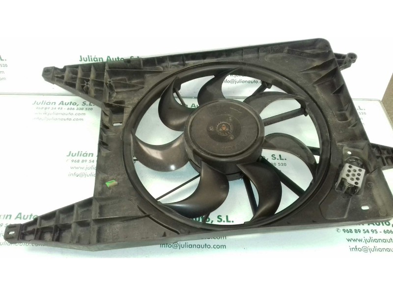 Recambio de electroventilador para dacia sandero básico referencia OEM IAM 8200765566B 3136613347 3135104018