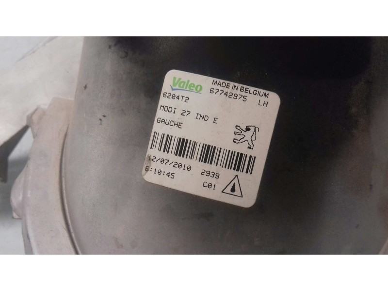 Recambio de faro antiniebla izquierdo para peugeot 206 sw xs referencia OEM IAM 67742975 6204T2 VALEO