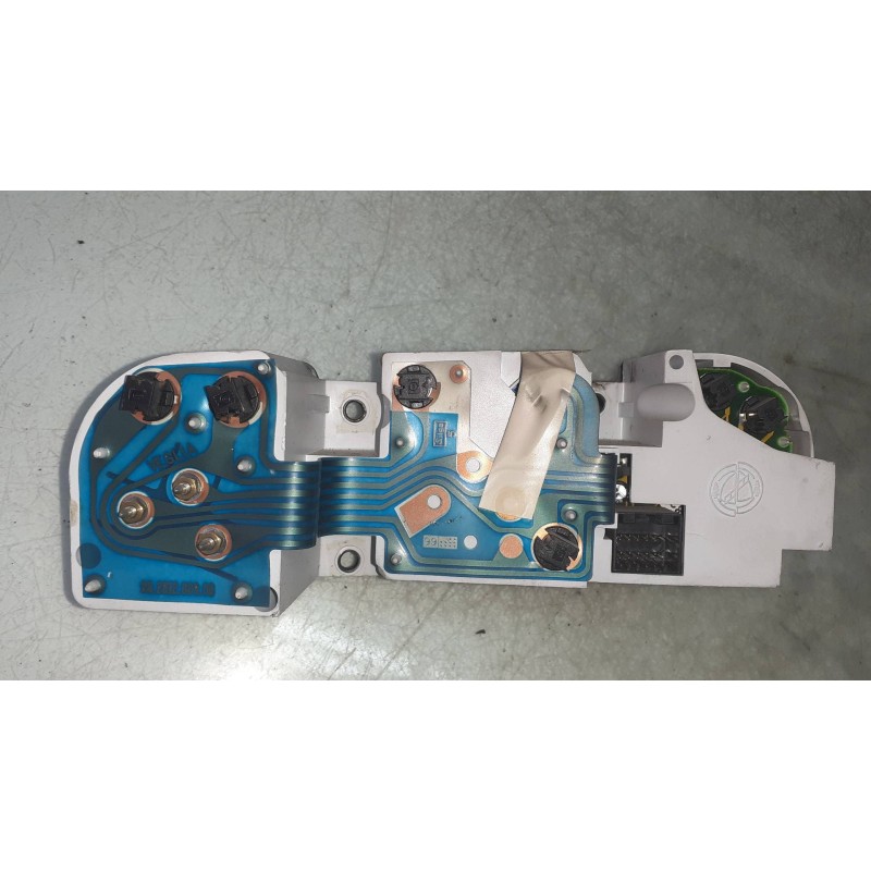 Recambio de reloj cuenta kilometros para alfa romeo 156 1.6 16v t.spark distinctive referencia OEM IAM 6028129904 60657729 MAGNE