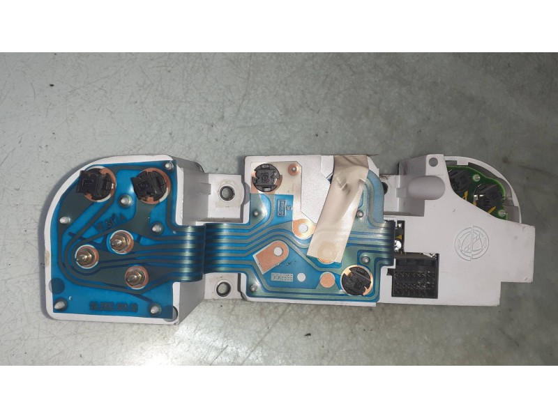 Recambio de reloj cuenta kilometros para alfa romeo 156 1.6 16v t.spark distinctive referencia OEM IAM 6028129904 60657729 MAGNE