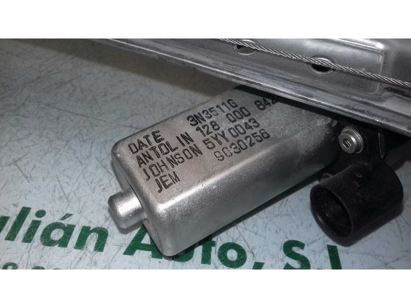 Recambio de elevalunas delantero derecho para dacia sandero básico referencia OEM IAM 8200733828E  ELECTRICO