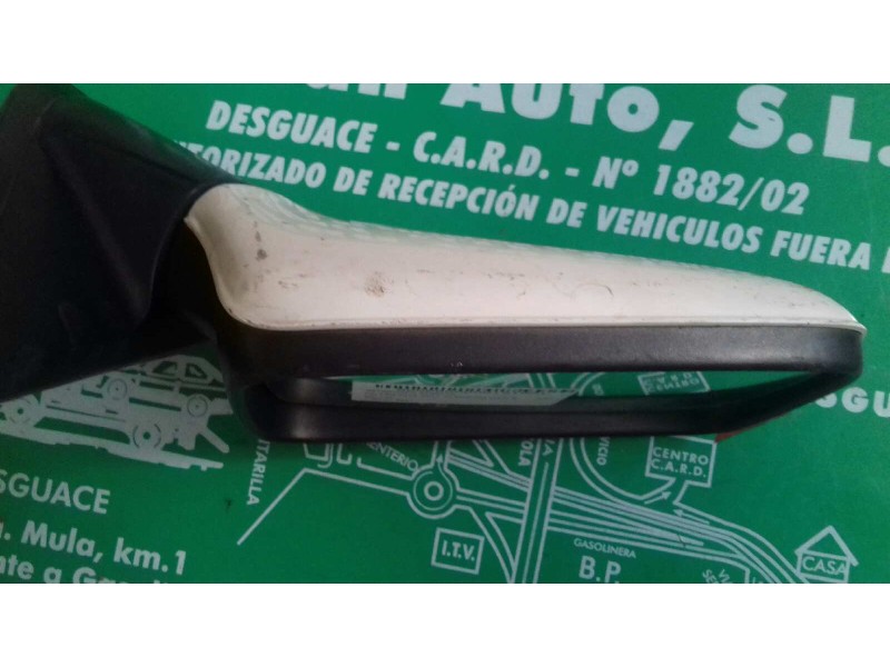 Recambio de retrovisor derecho para volkswagen golf iii berlina (1h1) s referencia OEM IAM   ELECTRICO