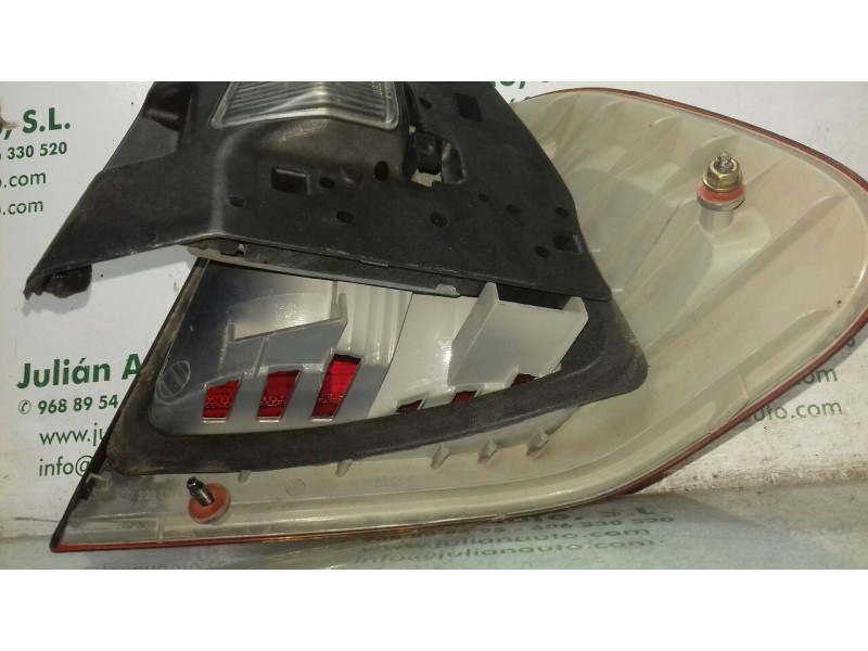 Recambio de piloto trasero izquierdo para bmw serie 3 berlina (e46) 320d referencia OEM IAM 230011  