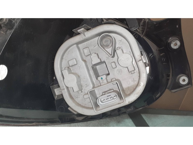 Recambio de piloto trasero derecho para fiat bravo (198) 1.6 16v dynamic multijet (77kw) referencia OEM IAM 51757542  