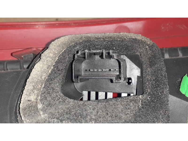 Recambio de piloto trasero derecho para peugeot 107 urban referencia OEM IAM 815500H040 815500H0404 