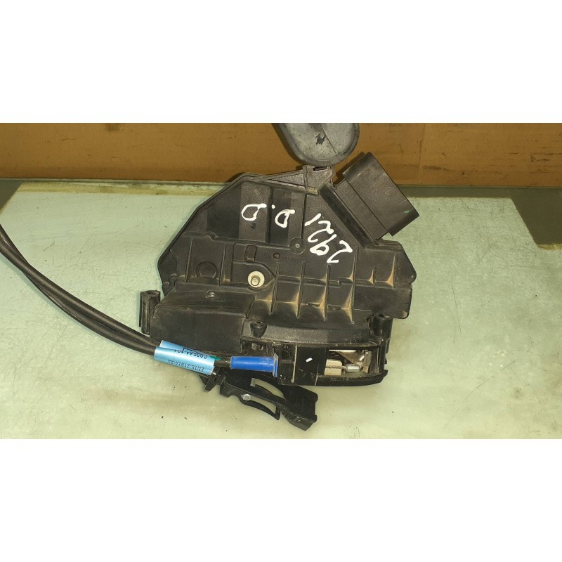 Recambio de cerradura puerta delantera derecha para ford ecosport (cr6) titanium referencia OEM IAM GN15A219A64EC B515 C75560103