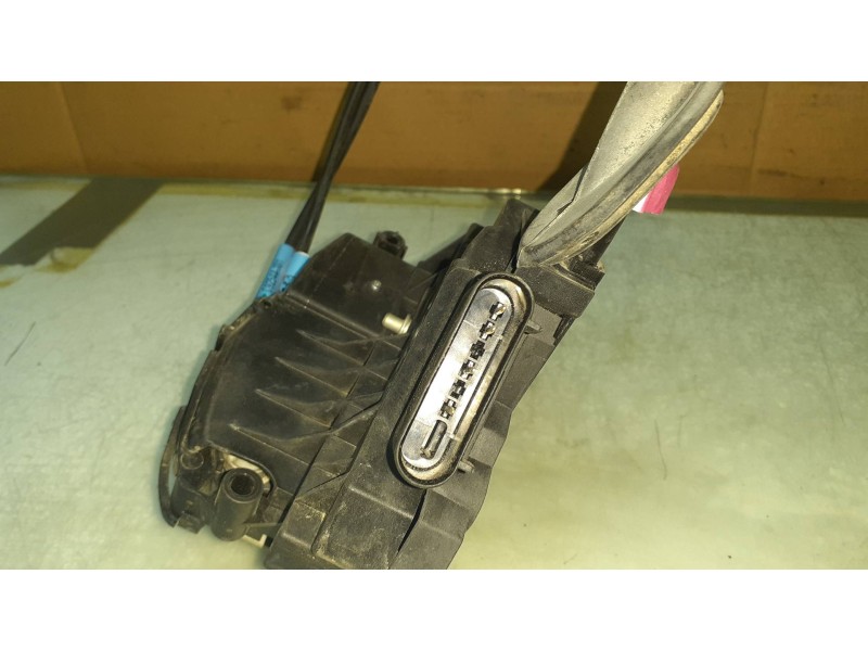 Recambio de cerradura puerta delantera derecha para ford ecosport (cr6) titanium referencia OEM IAM GN15A219A64EC B515 C75560103