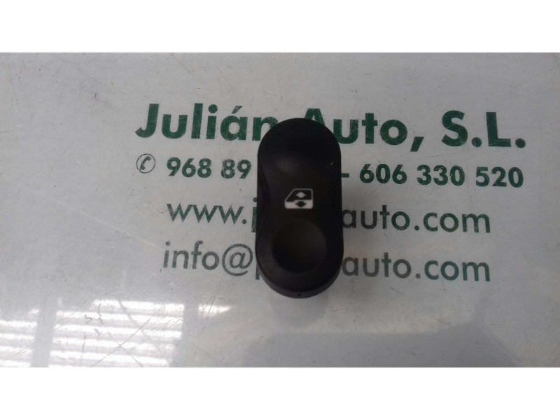 Recambio de mando elevalunas trasero derecho para dacia sandero básico referencia OEM IAM 602227 VALEO 5 PINES