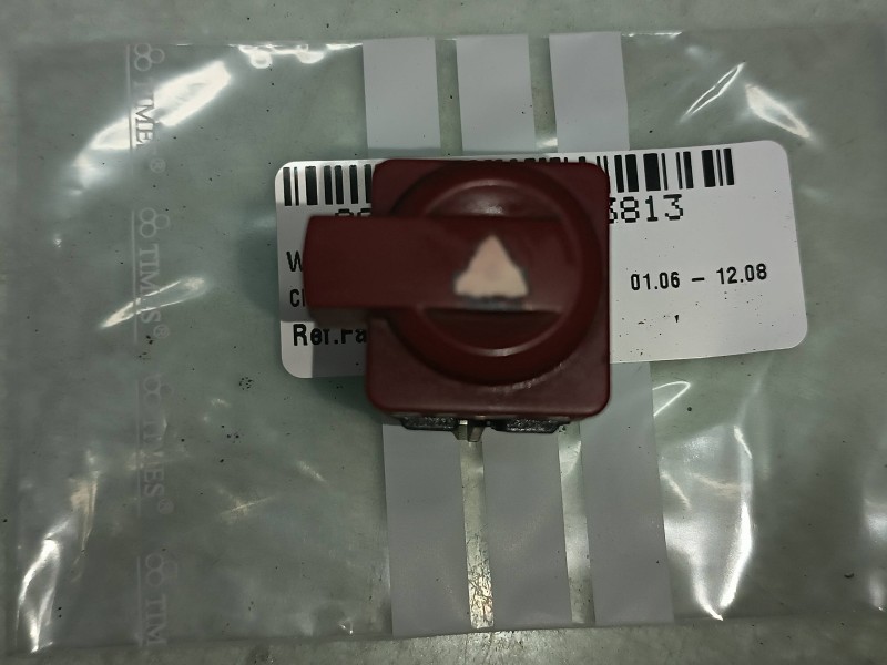 Recambio de warning para citroen c4 berlina collection referencia OEM IAM 96480877K  CONECTOR 4 PINES