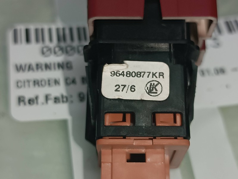 Recambio de warning para citroen c4 berlina collection referencia OEM IAM 96480877K  CONECTOR 4 PINES