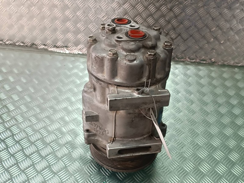 Recambio de compresor aire acondicionado para ford focus berlina (cap) trend referencia OEM IAM 3M5H19D629HD SD7V16 SANDEN