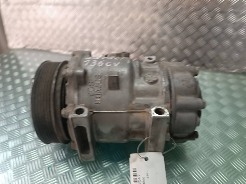 Recambio de compresor aire acondicionado para ford focus berlina (cap) trend referencia OEM IAM 3M5H19D629HD SD7V16 SANDEN