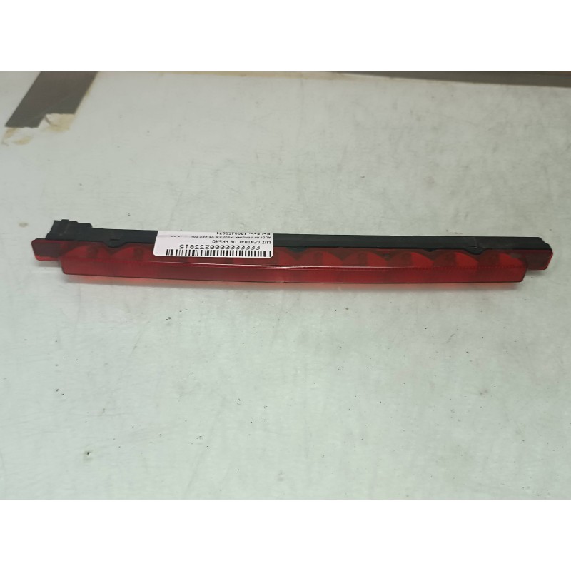 Recambio de luz central de freno para audi a6 berlina (4b2) 2.5 v6 24v tdi referencia OEM IAM 4B09450971  CONECTOR 2 PINES