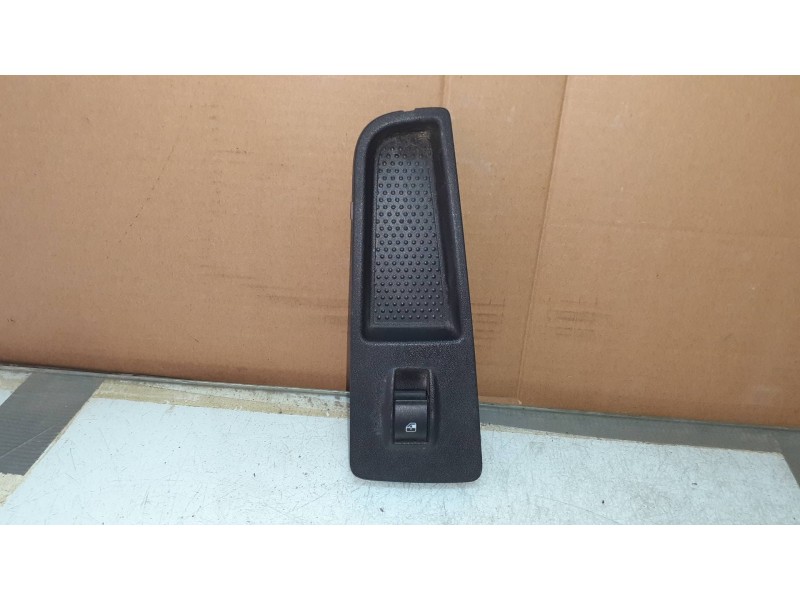 Recambio de mando elevalunas delantero derecho para fiat bravo (198) 1.6 16v dynamic multijet (77kw) referencia OEM IAM 73544102