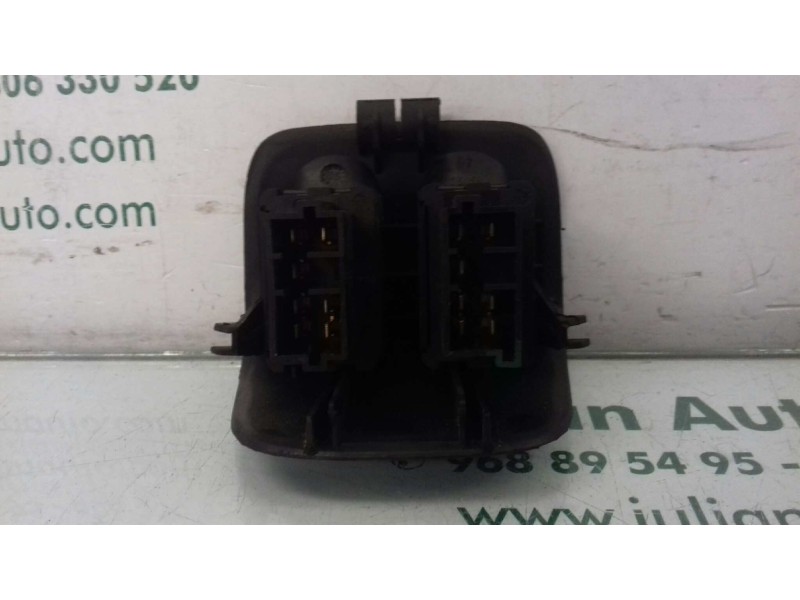 Recambio de mando elevalunas trasero izquierdo para peugeot 206 sw xs referencia OEM IAM   