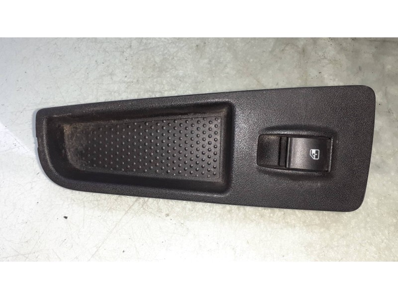 Recambio de mando elevalunas delantero derecho para fiat bravo (198) 1.6 16v dynamic multijet (77kw) referencia OEM IAM 73544102