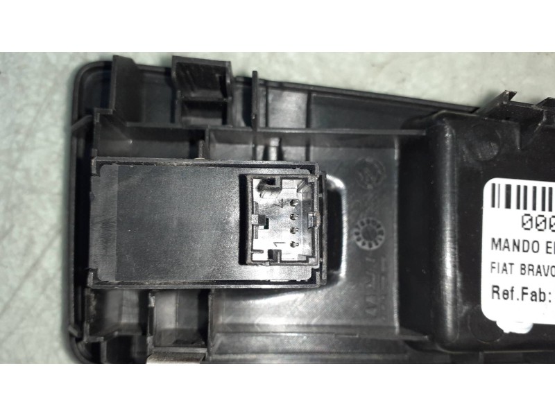 Recambio de mando elevalunas delantero derecho para fiat bravo (198) 1.6 16v dynamic multijet (77kw) referencia OEM IAM 73544102