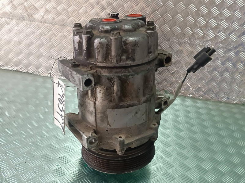 Recambio de compresor aire acondicionado para ford focus berlina (cap) trend referencia OEM IAM 3M5H19D629 SD7V16 SANDEN