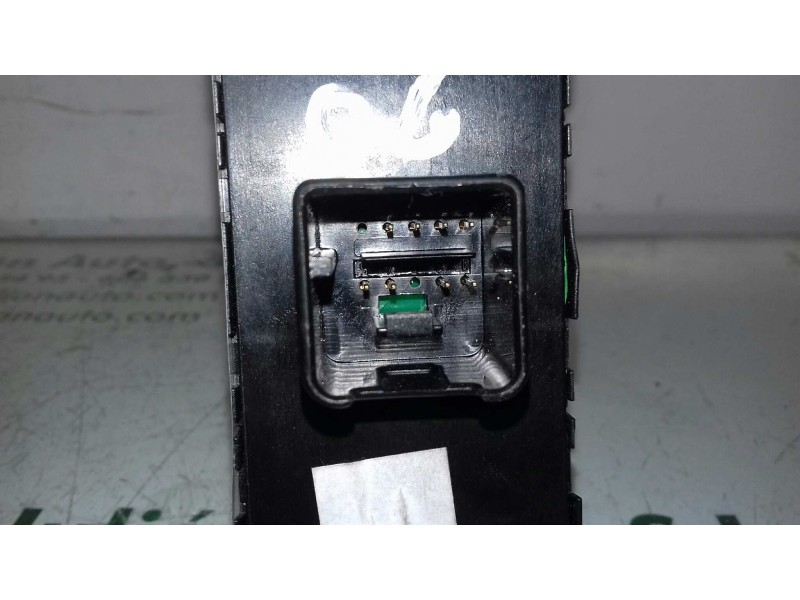 Recambio de mando elevalunas delantero izquierdo para volkswagen passat variant (3c5) v6 fsi highline 4motion referencia OEM IAM